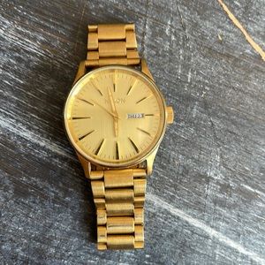 Nixon Watch